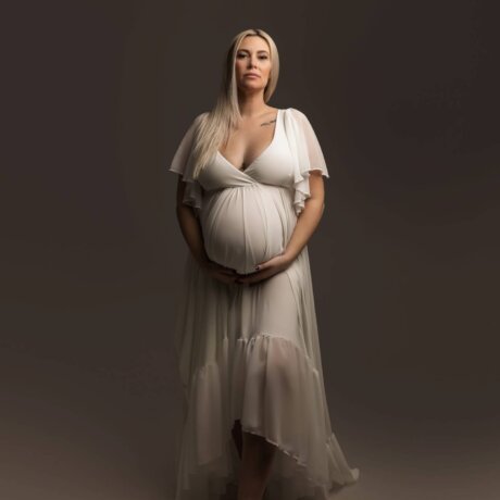 Maternity dress on pregnant women by rosa amour